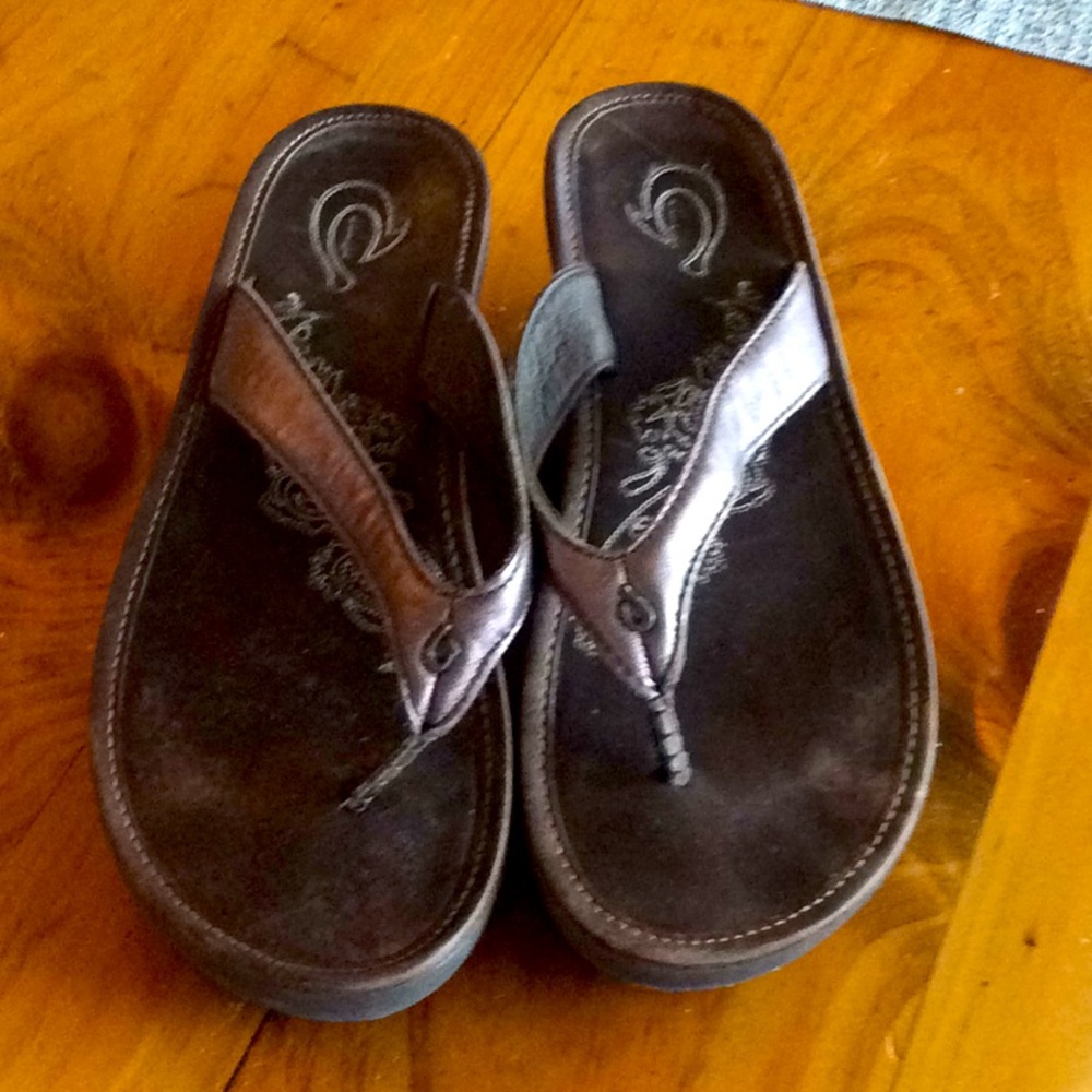 Olukai sandals